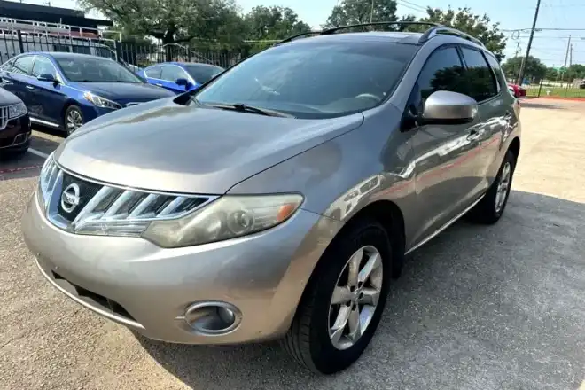 2010 Nissan Murano SL FWD's photo