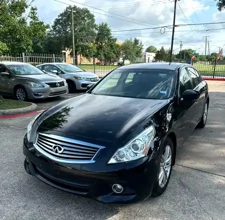 2013 INFINITI G Sport 6MT 37's photo