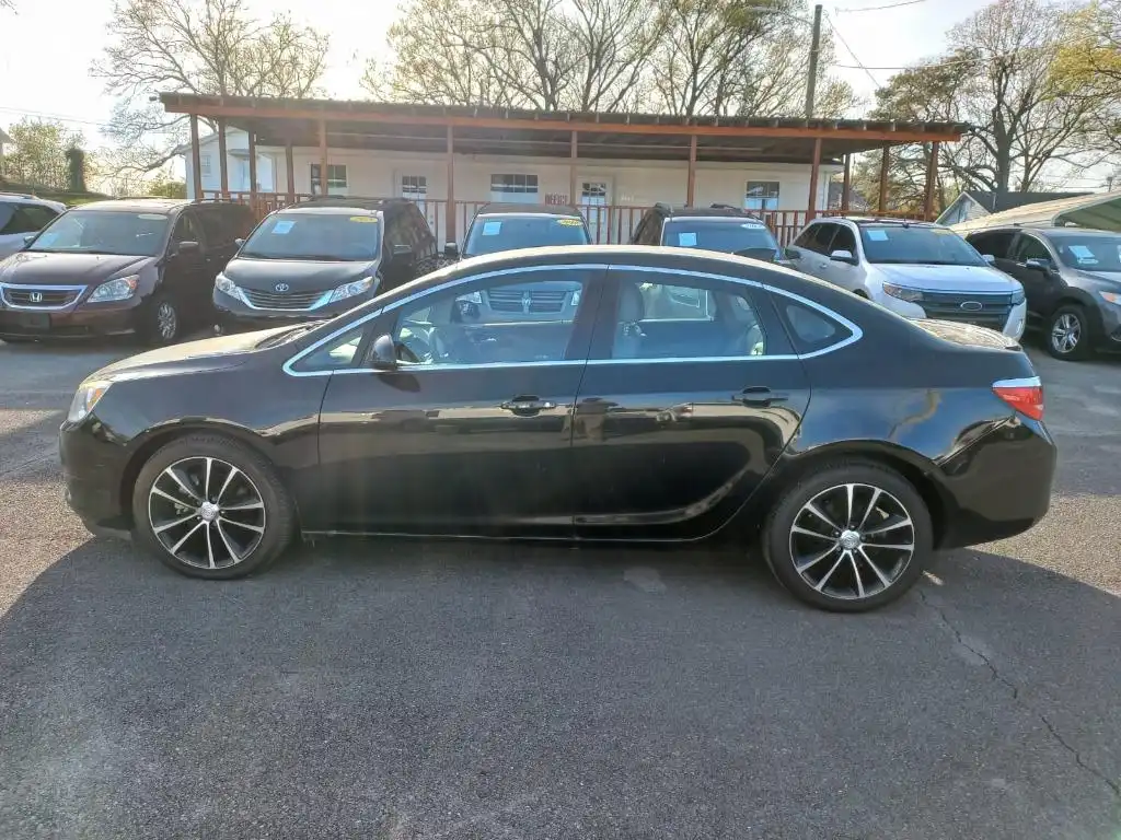 2017 Buick Verano Sport Touring 1SH's photo