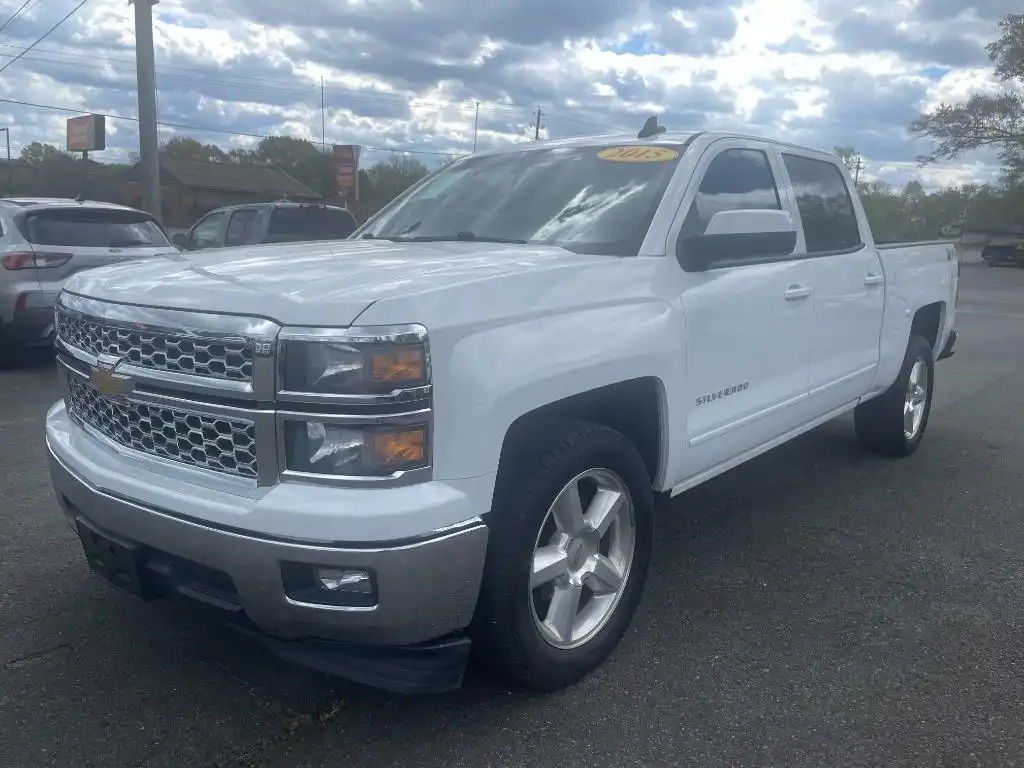 2015 Chevrolet Silverado 1500 LT Crew Cab Short Box's photo