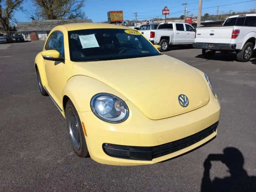 2012 Volkswagen Beetle 2.5L Auto PZEV's photo