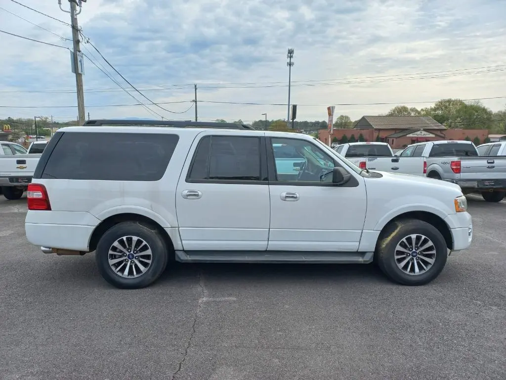 2015 Ford Expedition XLT EL photo 5