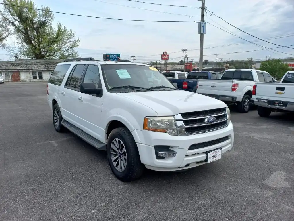 2015 Ford Expedition XLT EL's photo