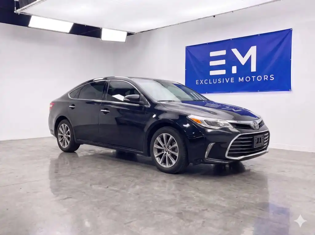 2016 Toyota Avalon XLE's photo