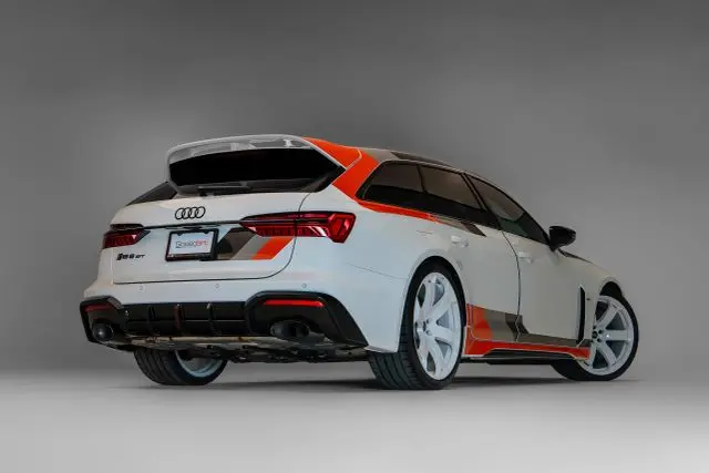 2025 Audi RS 6 Avant Performance photo 4