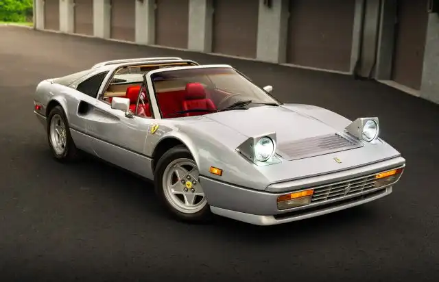 1987 Ferrari 328's photo