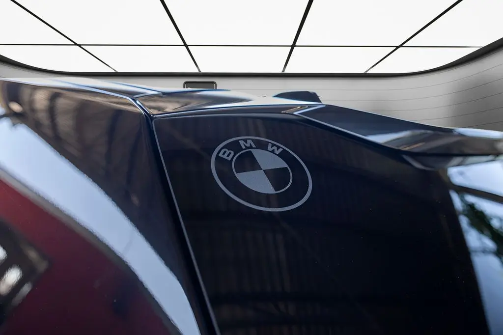 2023 BMW XM Base photo 4
