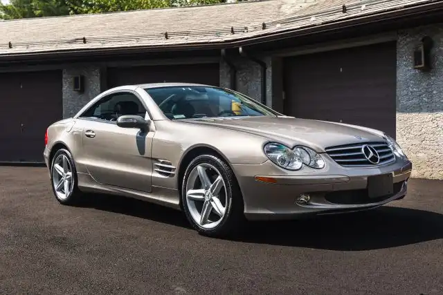 2005 Mercedes-Benz SL SL500's photo