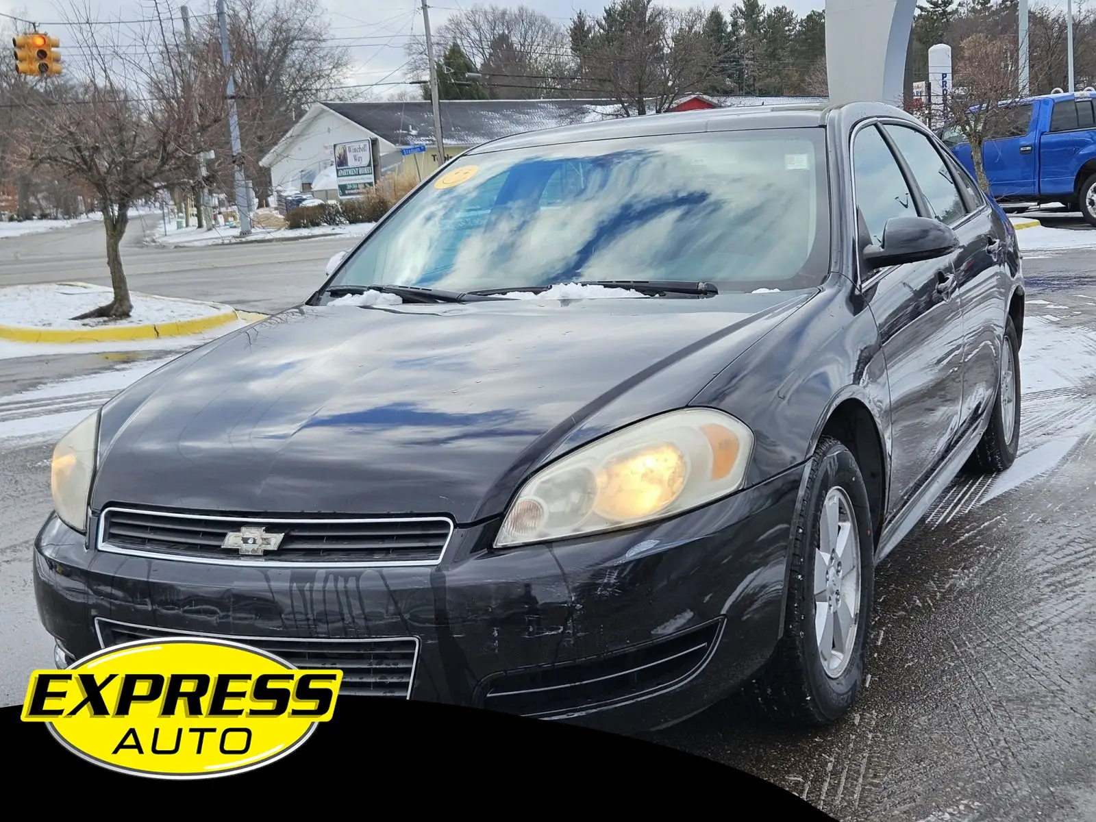 2011 Chevrolet Impala LS photo 1
