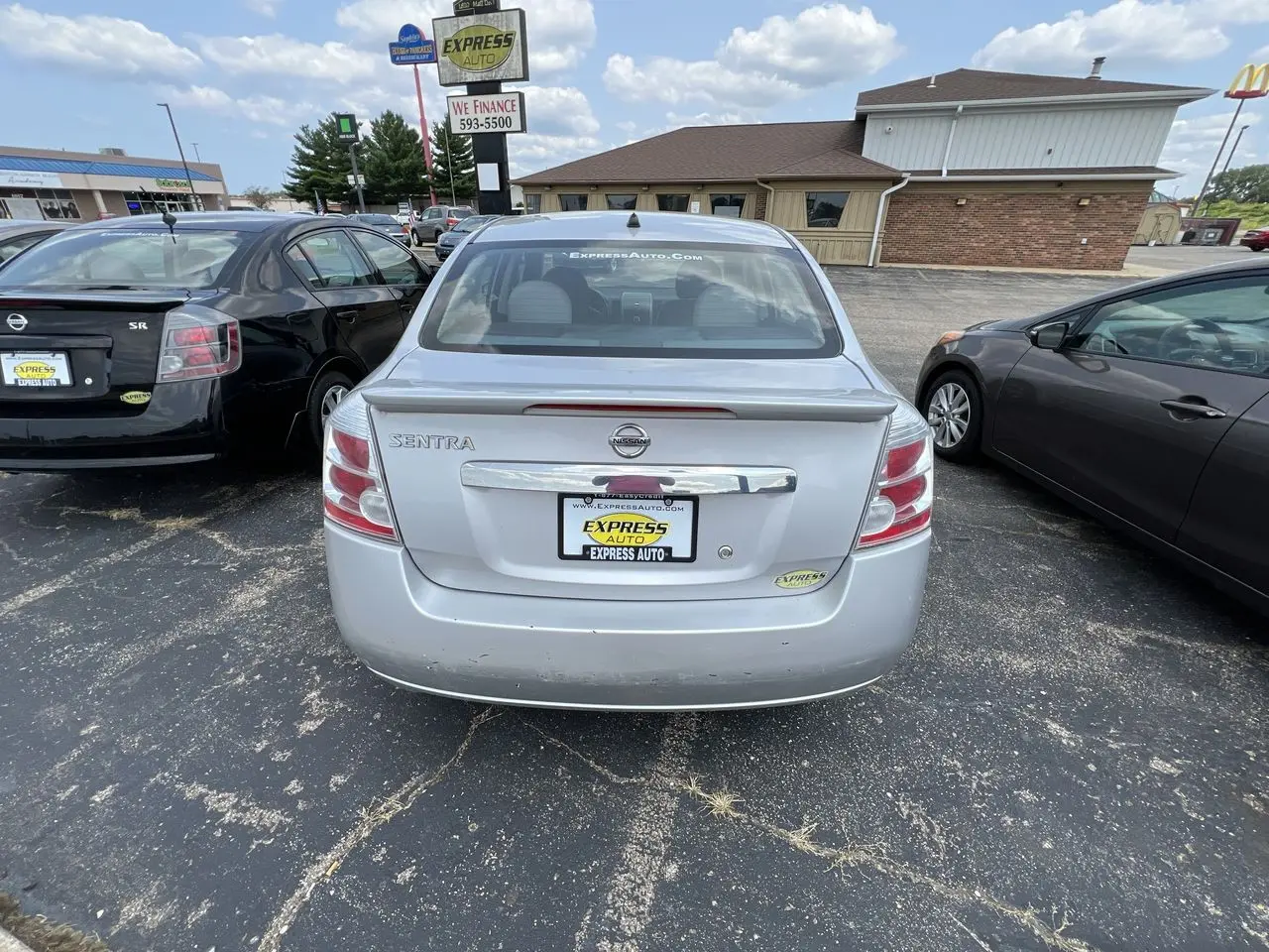 2012 Nissan Sentra 2.0 S CVT photo 4