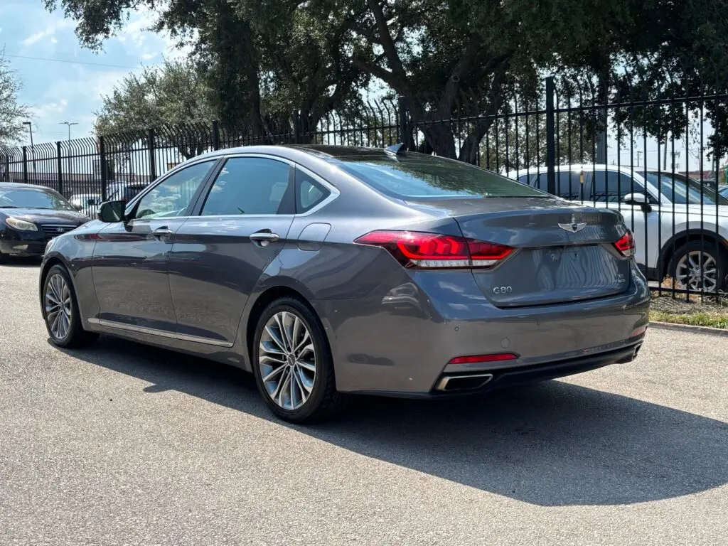 2017 Genesis G80 3.8 AWD photo 4