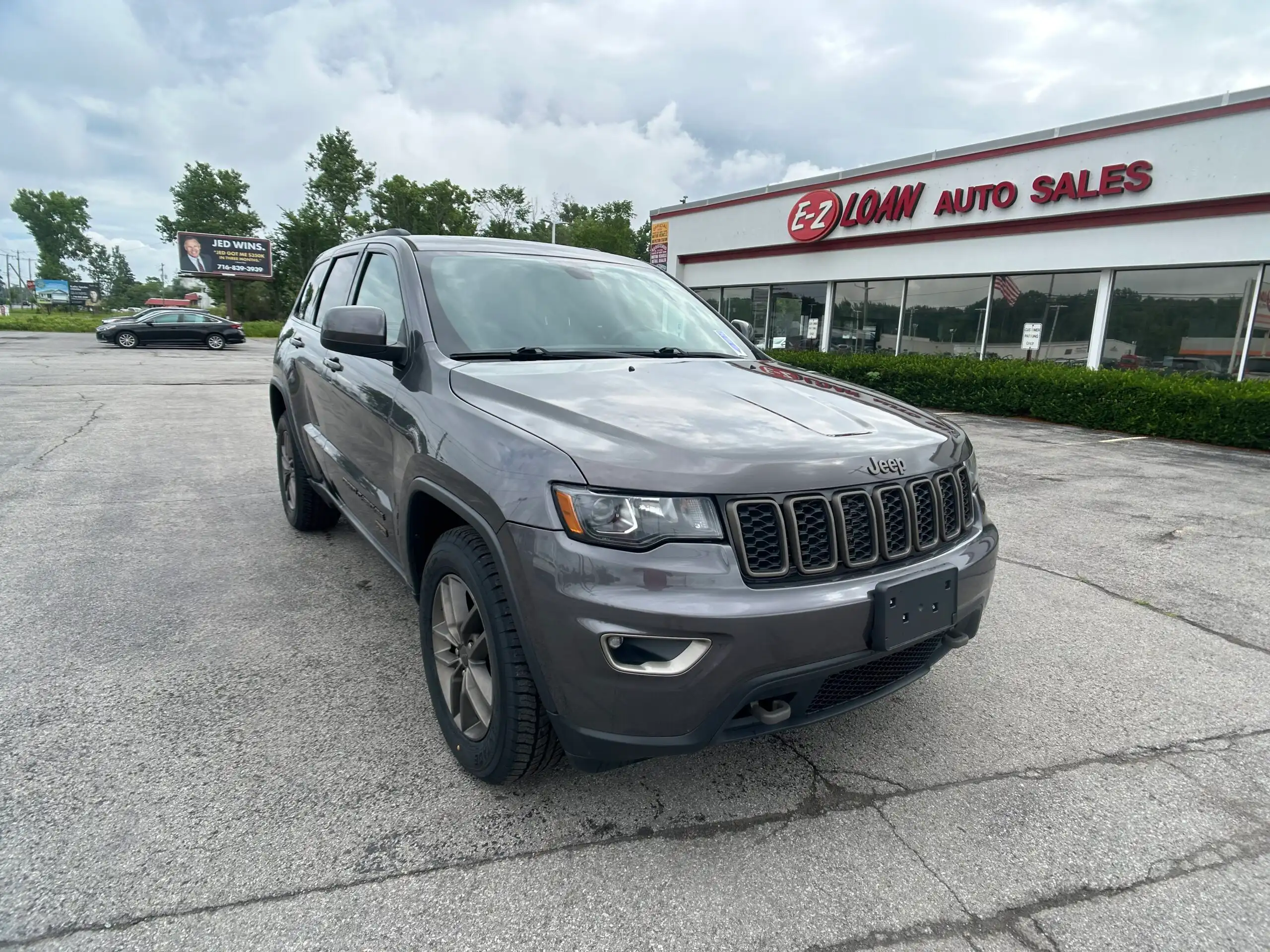 2016 Jeep Grand Cherokee Laredo 75th Anniversary Edition 4WD's photo