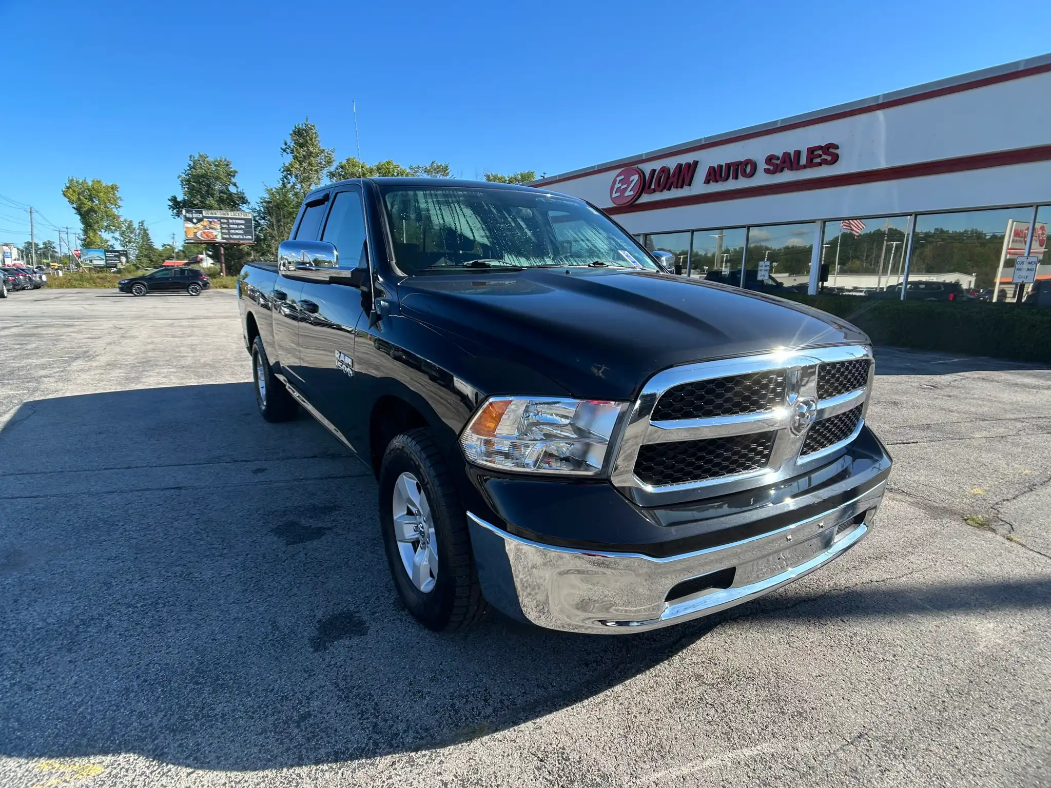2018 RAM 1500 SLT 4WD Quad Cab 6'4's photo