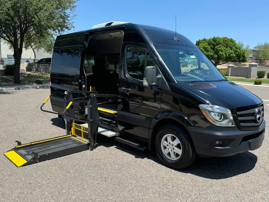 2017 Mercedes-Benz Sprinter 2500 144 WB High Roof's photo