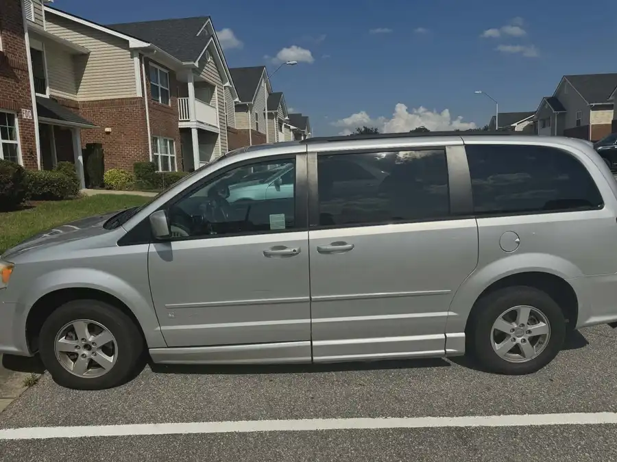 2012 Dodge Grand Caravan SXT's photo