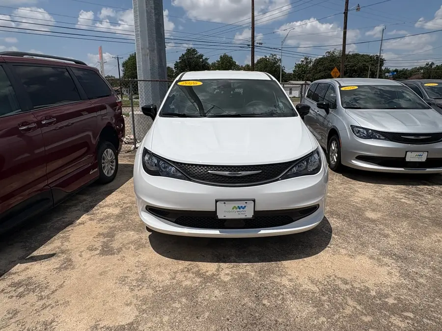 Vehicle Image 2