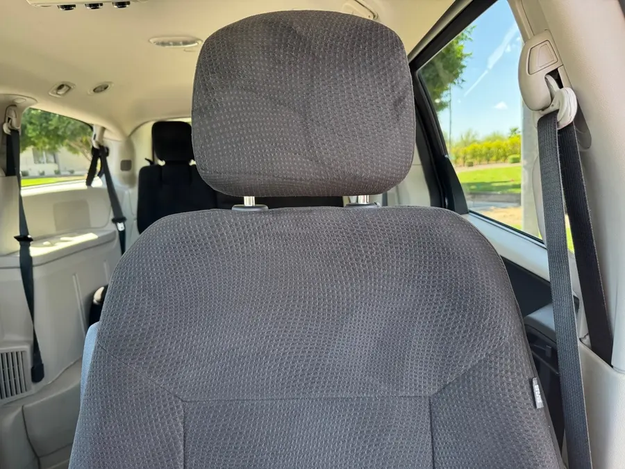 2013 Dodge Grand Caravan SXT photo 5