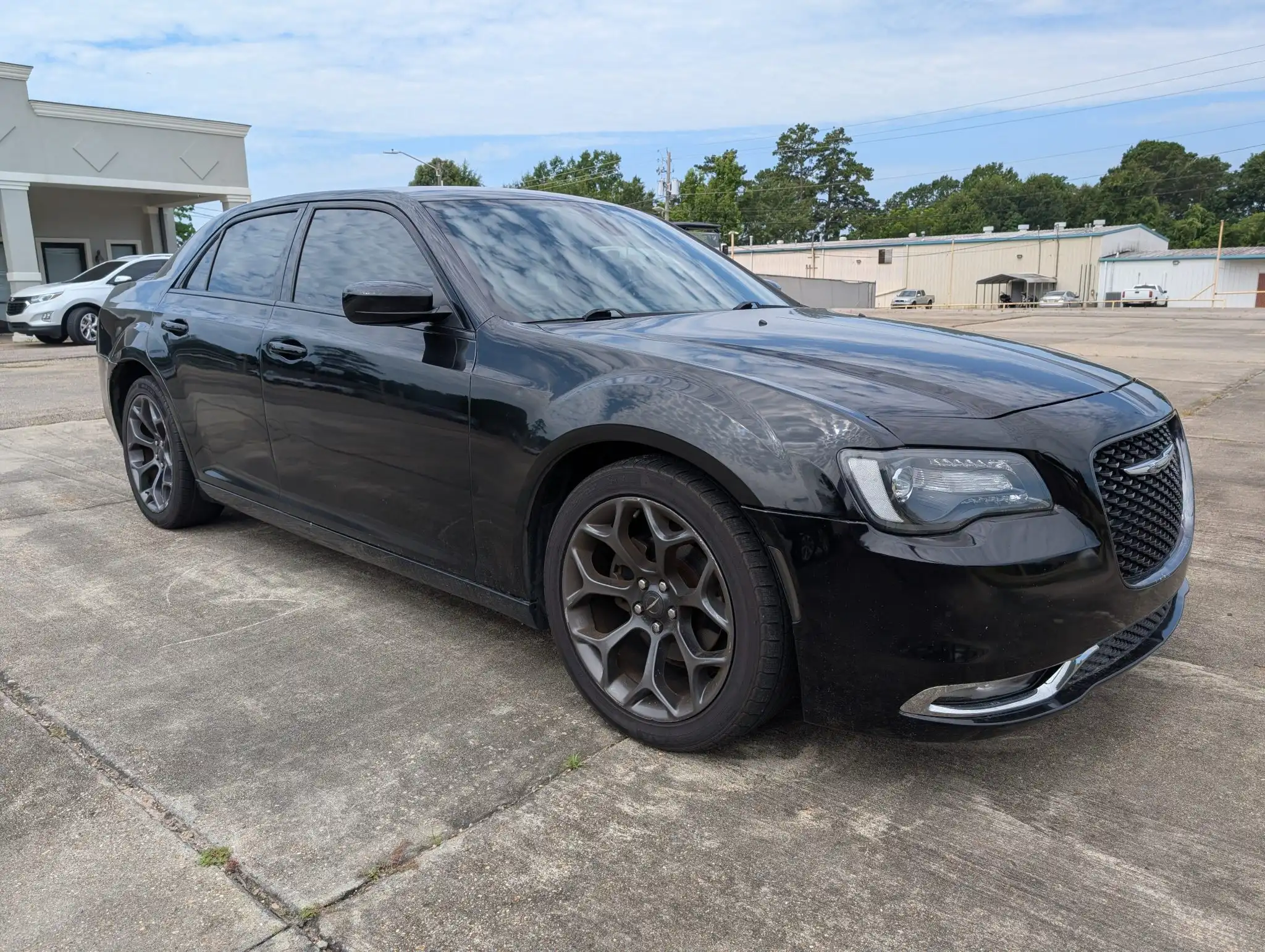 2019 Chrysler 300 S's photo