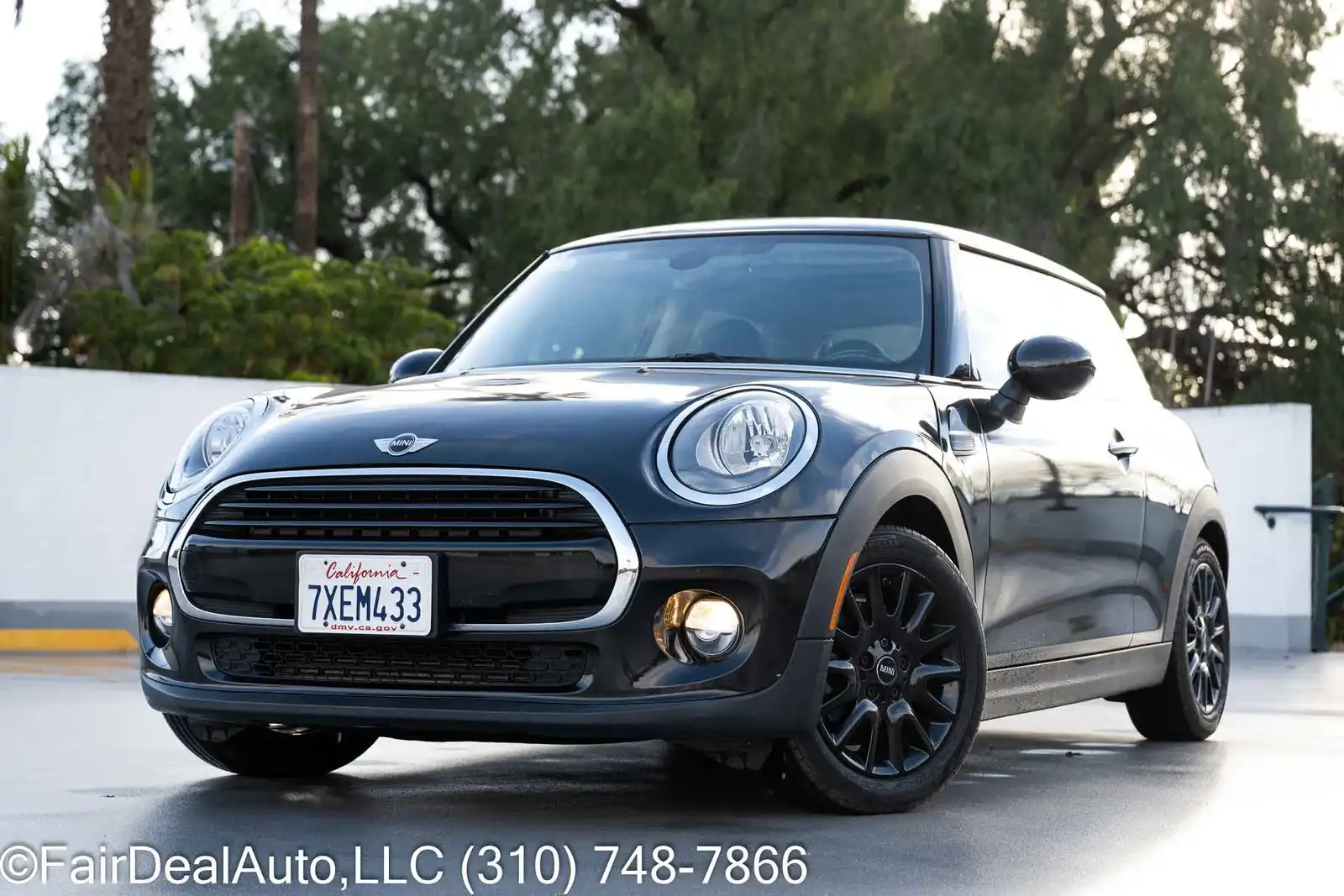 2017 MINI Cooper Base's photo