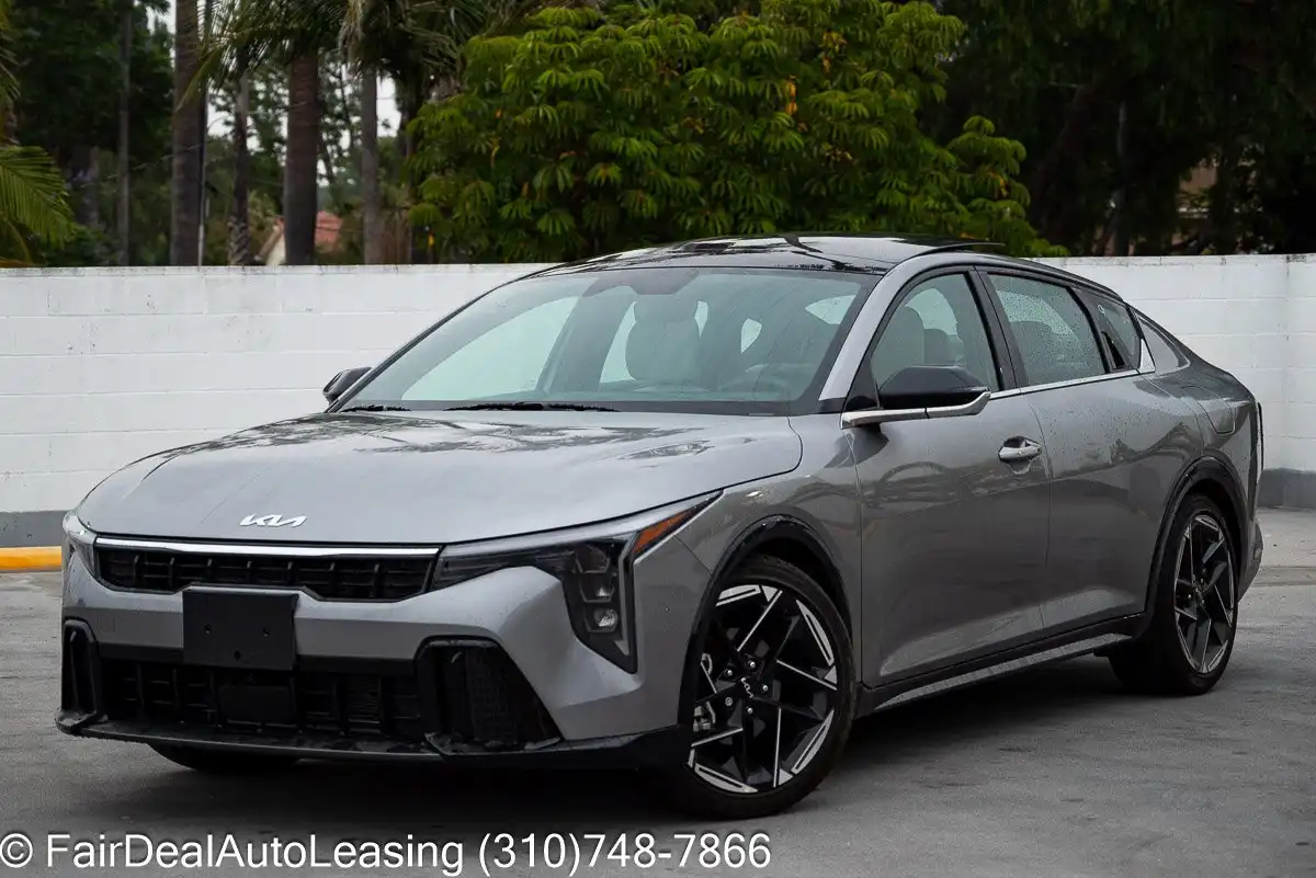2026 Kia K4 GT-Line AT's photo