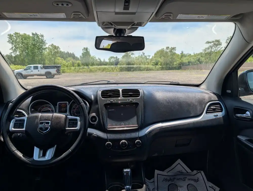 2015 Dodge Journey SXT V6's photo