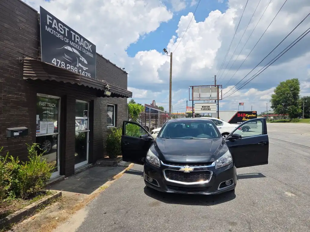 2015 Chevrolet Malibu 2LT's photo