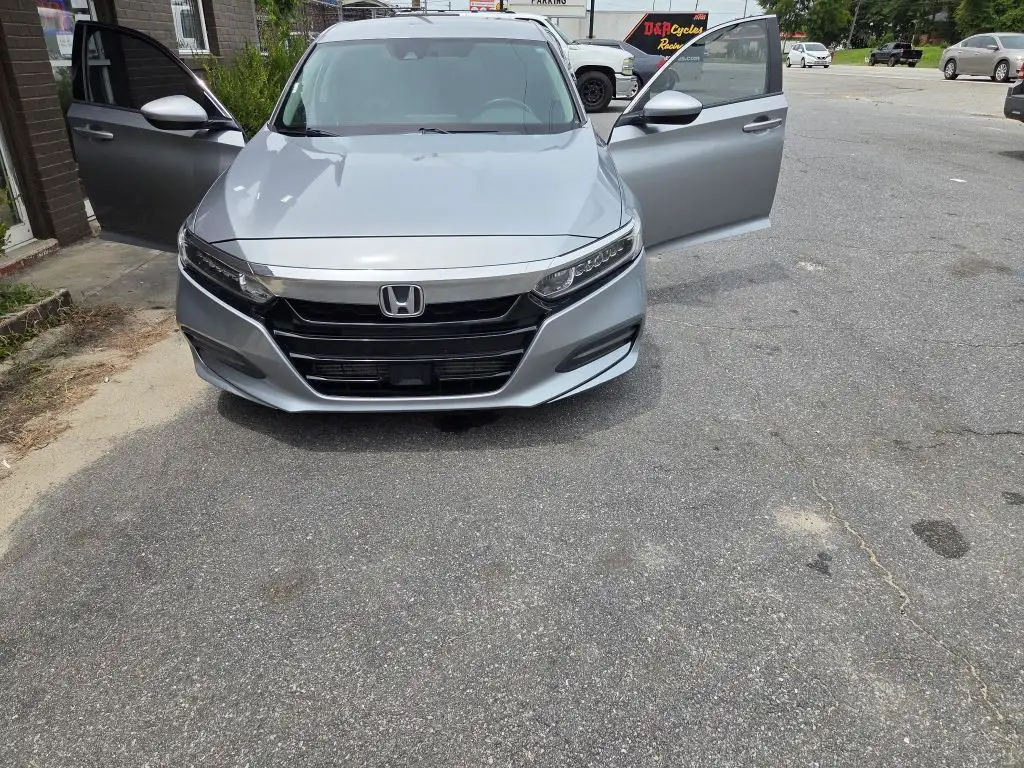 2018 Honda Accord 1.5T LX CVT's photo