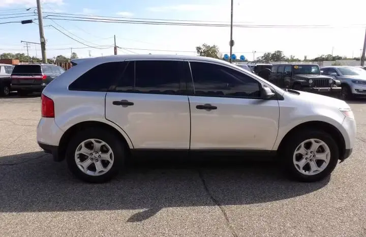 2013 Ford Edge SE AWD Fleet photo 4