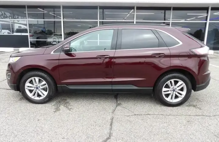 2017 Ford Edge SEL AWD photo 4