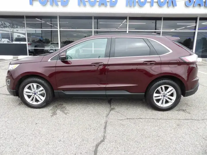 2017 Ford Edge SEL AWD photo 3