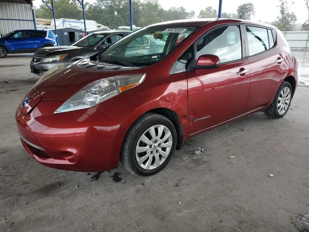 2015 Nissan Leaf S's photo