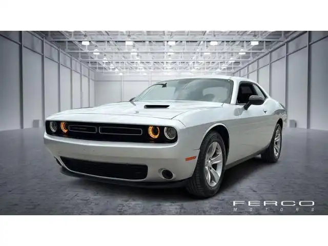 2020 Dodge Challenger SXT Auto's photo