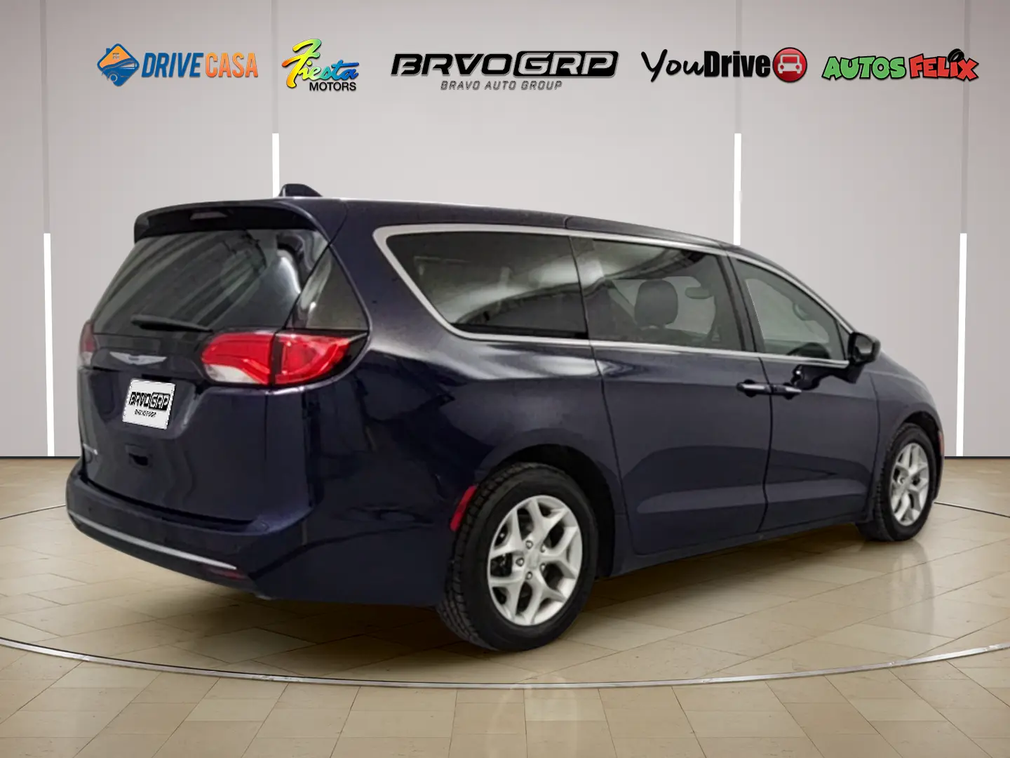 2019 Chrysler Pacifica Touring Plus photo 5