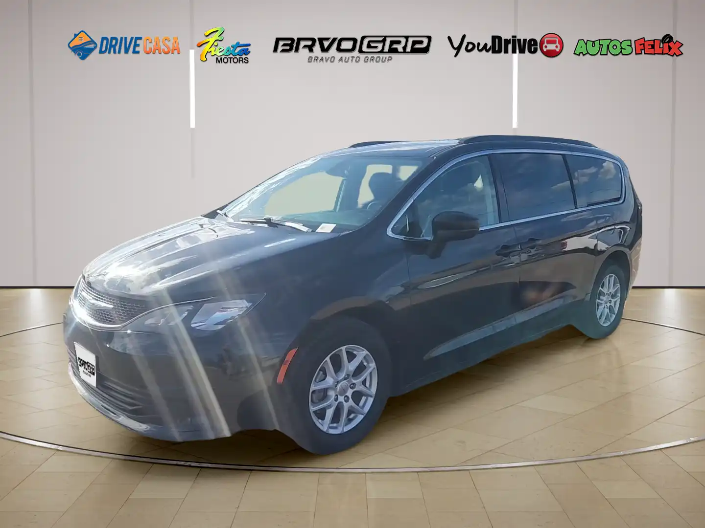 2020 Chrysler Voyager LXi's photo