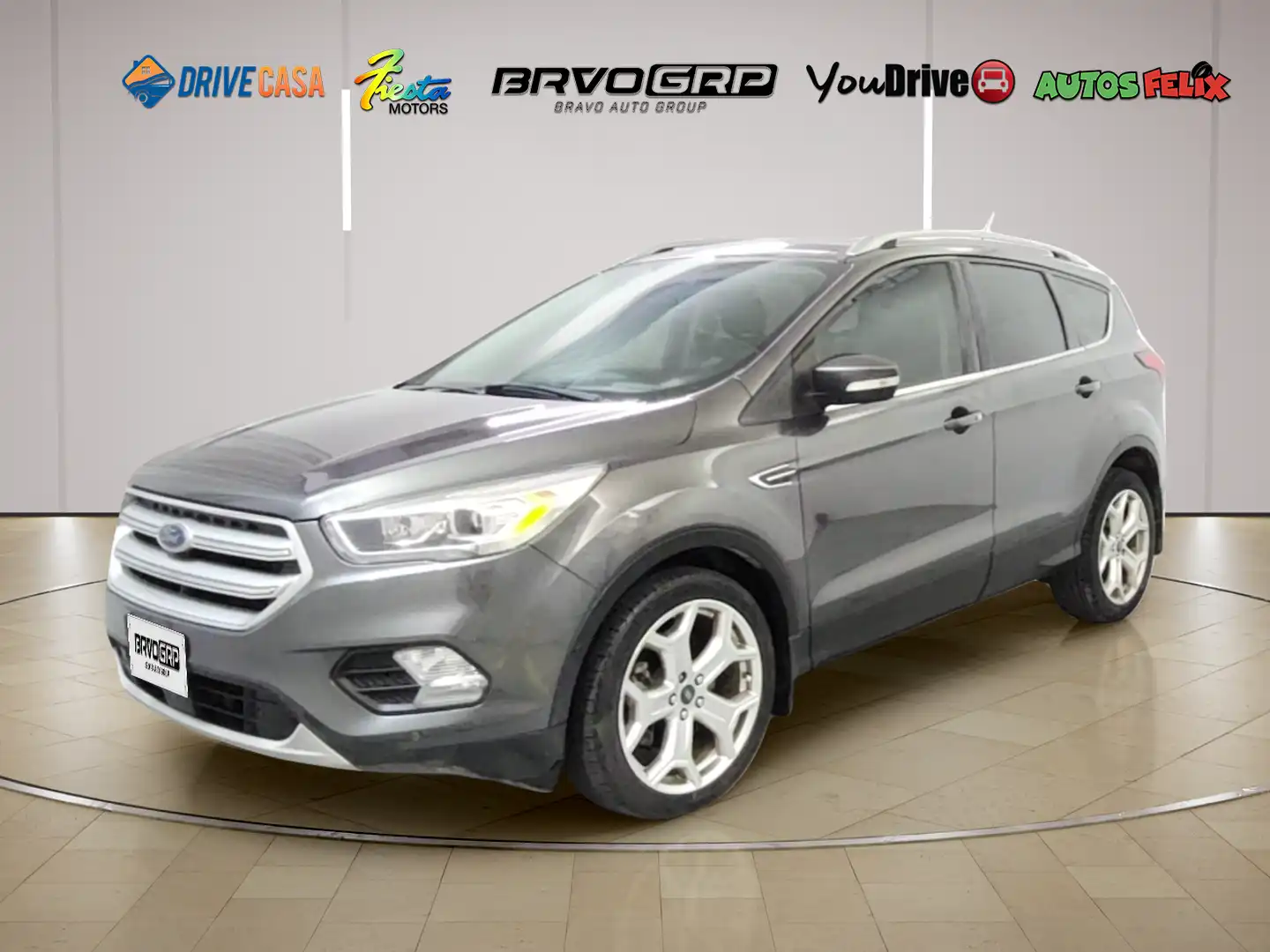 2019 Ford Escape Titanium's photo