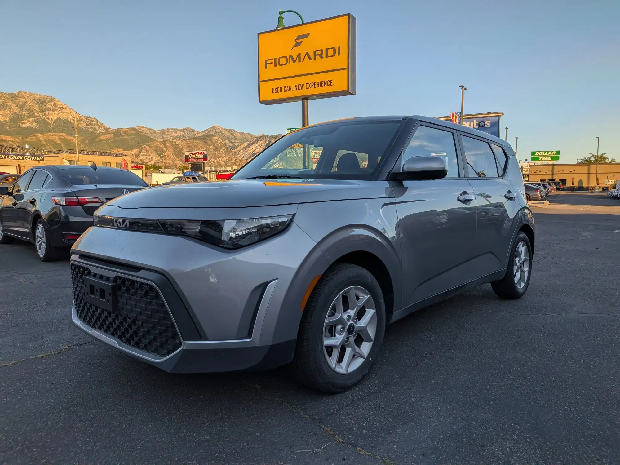 2025 Kia Soul 2.0L LX IVT's photo
