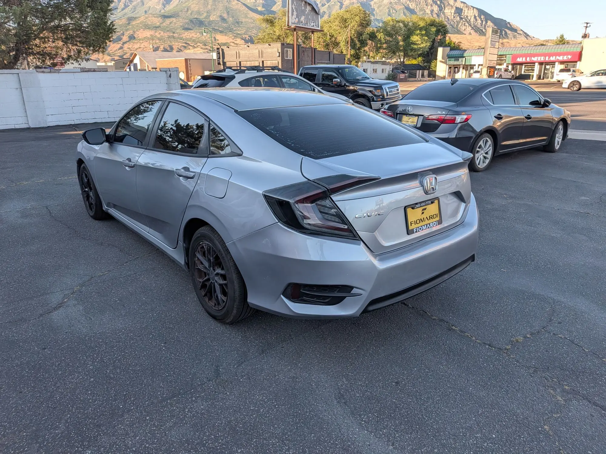 2018 Honda Civic LX CVT photo 4