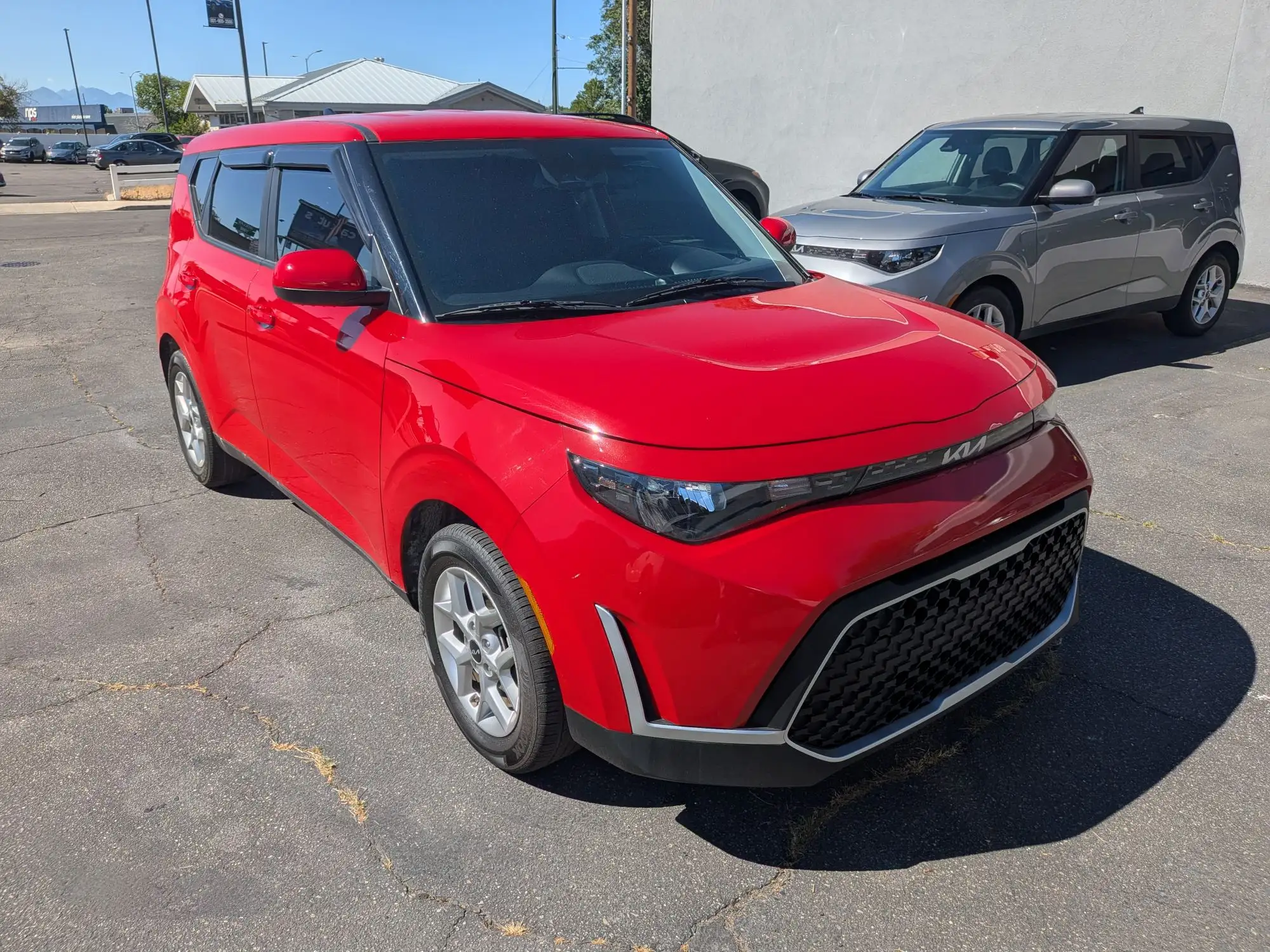 2023 Kia Soul 2.0L S IVT's photo