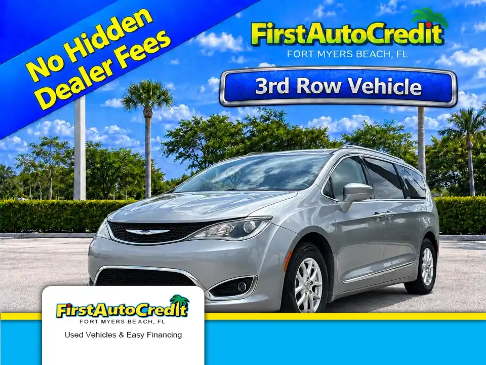 2020 Chrysler Pacifica Touring L's photo