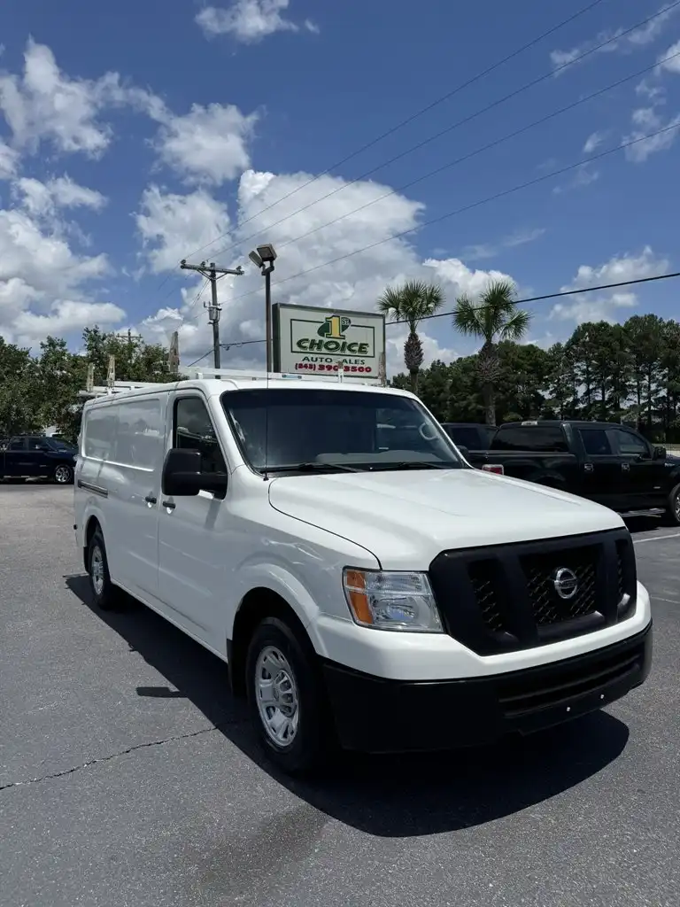 2017 Nissan NV 2500 Standard Roof SV V6's photo