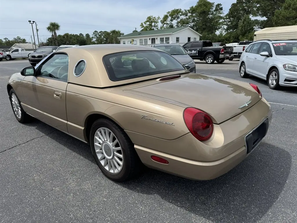 2005 Ford Thunderbird Deluxe photo 4