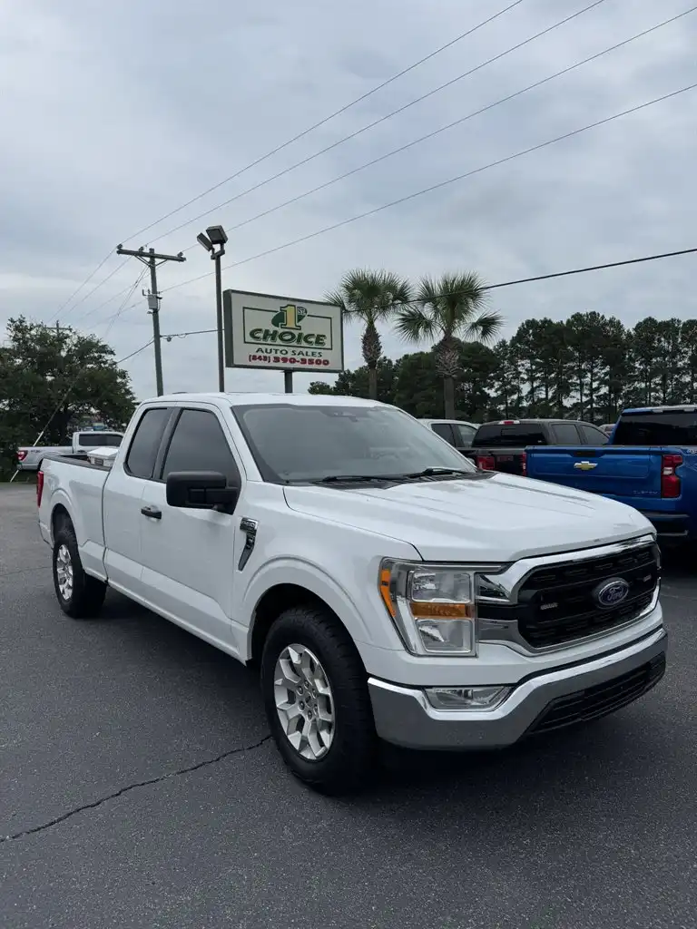 2022 Ford F-150 XLT SuperCab 6-1/2' Box's photo