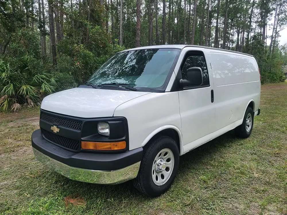 2014 Chevrolet Express Work Van 1500 photo 1