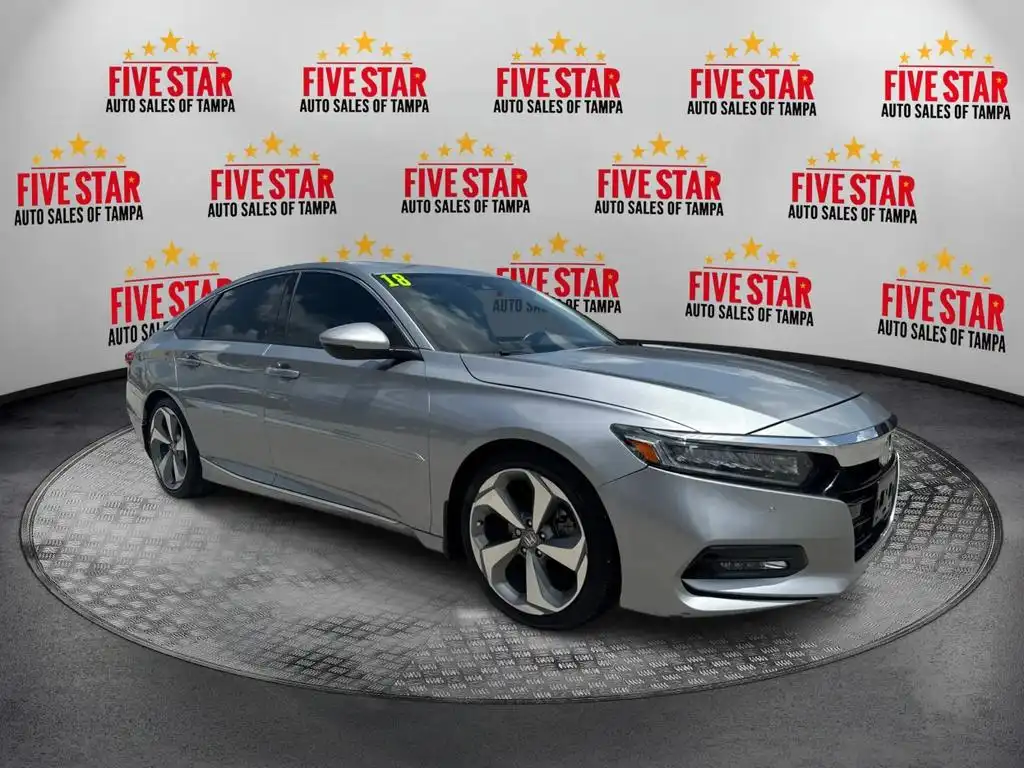 2018 Honda Accord 1.5T Touring Auto's photo