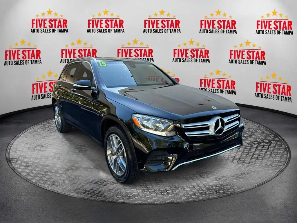 2019 Mercedes-Benz GLC GLC300's photo
