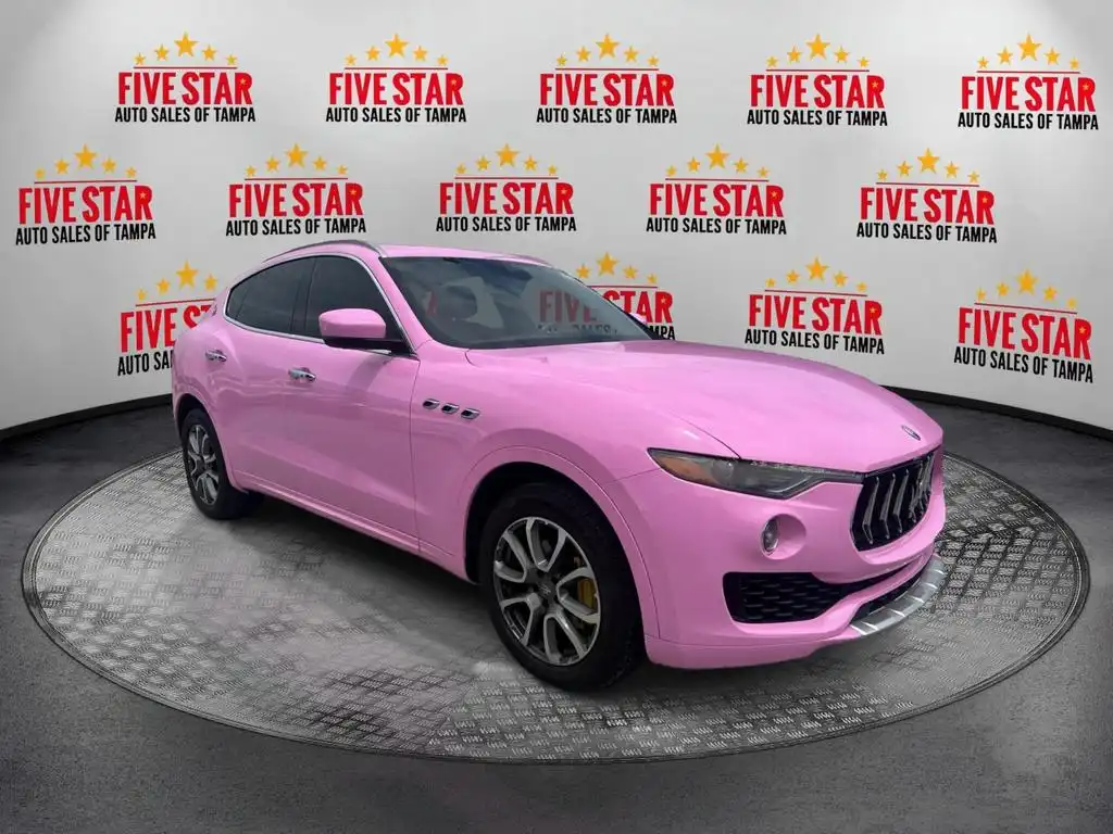 2017 Maserati Levante Levante's photo