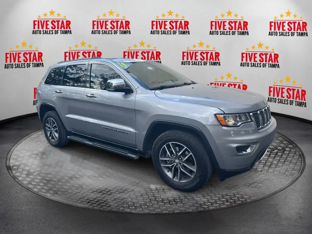 2018 Jeep Grand Cherokee Limited's photo