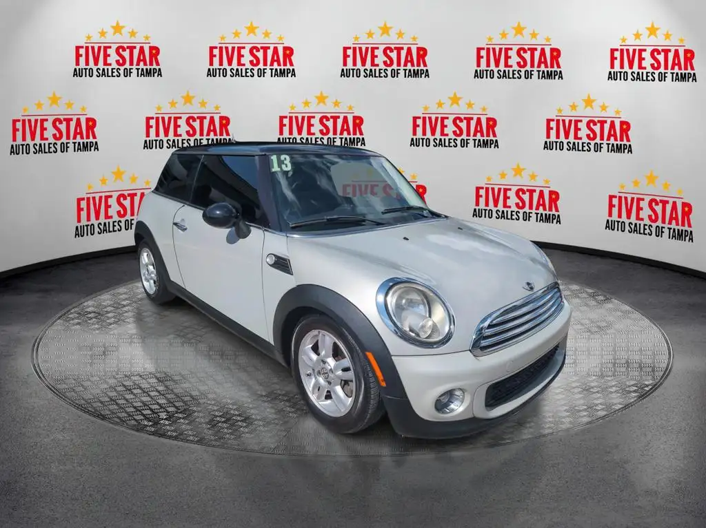 2013 MINI Cooper Base's photo