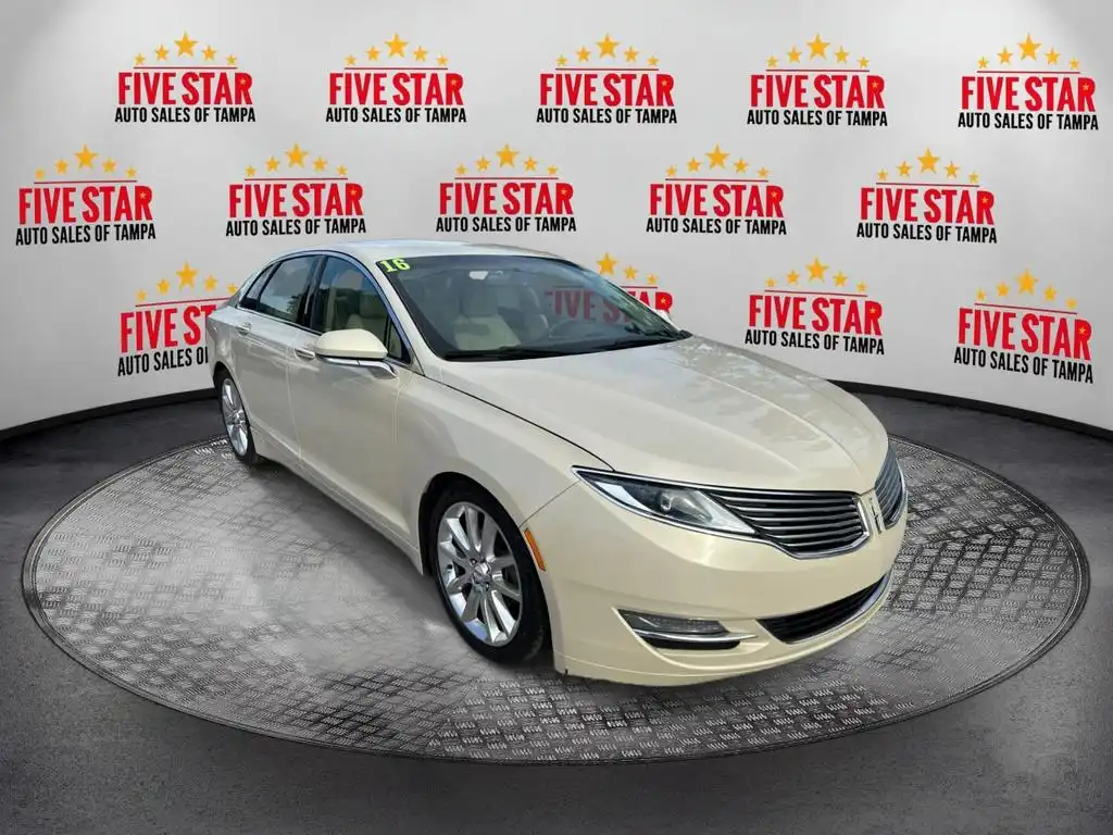 2016 Lincoln MKZ Hybrid's photo