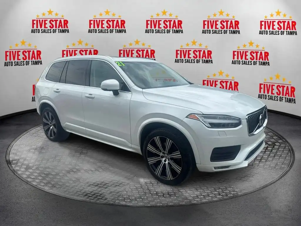 2021 Volvo XC90 T6 Momentum AWD's photo